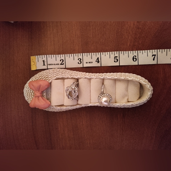 Ceramic shoe shape ring holder - Picture 6 of 6